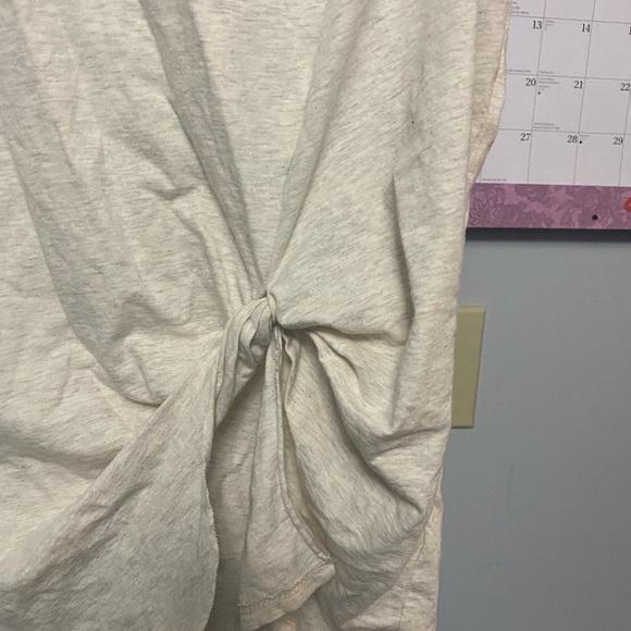 Top - Picture 2 of 4